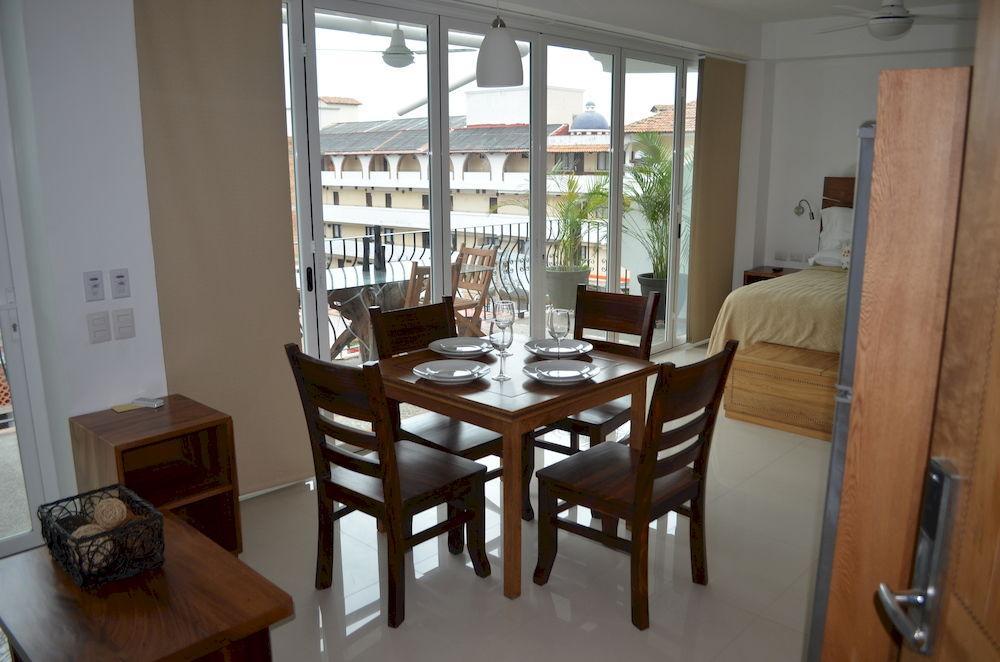 Hotel Andales On The Bay Suites 巴亞爾塔港 外观 照片