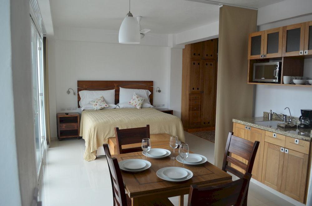 Hotel Andales On The Bay Suites 巴亞爾塔港 外观 照片