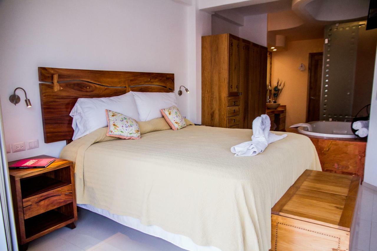 Hotel Andales On The Bay Suites 巴亞爾塔港 外观 照片